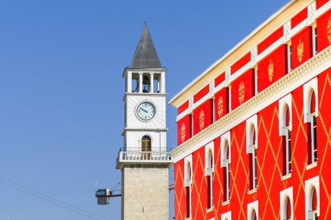 kerk klok in tirana